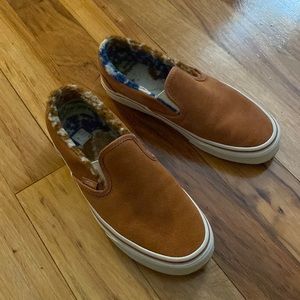 Vans Sherpa lined printed slip ons size 7.5